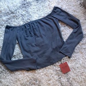 NWT Mossimo Supply Co. fitted cropped long-sleeve